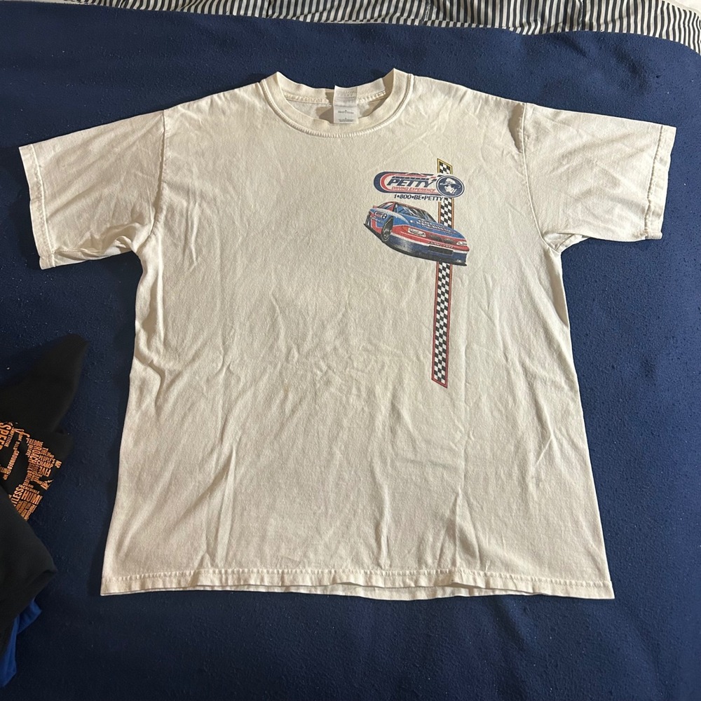 Richard Petty Driving Experience NASCAR Graphic T-Shirt White Large Gildan 43